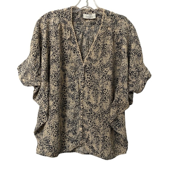 Pyrus for Trilogy Silk Cheetah Print Buttons Oversize Dolman Sleeve Top Blouse - Picture 1 of 7